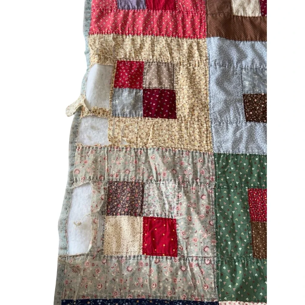 Antiques Country Squares Quilt, Handmade Patchwork Quilt Fits a queen bed FLAWED